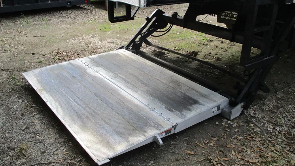 DeBary Truck Sales Fabricate Liftgates #6